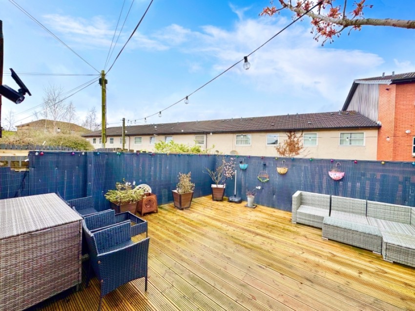 Images for 24b Floorsburn Crescent, Johnstone, Renfrewshire, PA5 8PF, UK