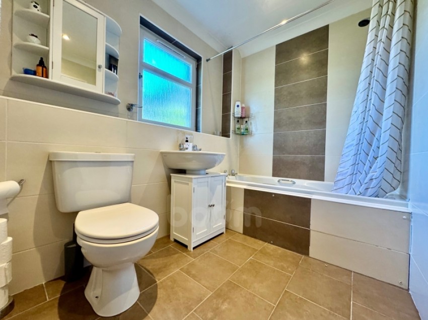 Images for 40 Reform Street, Beith, Ayrshire, KA15 2AE, UK