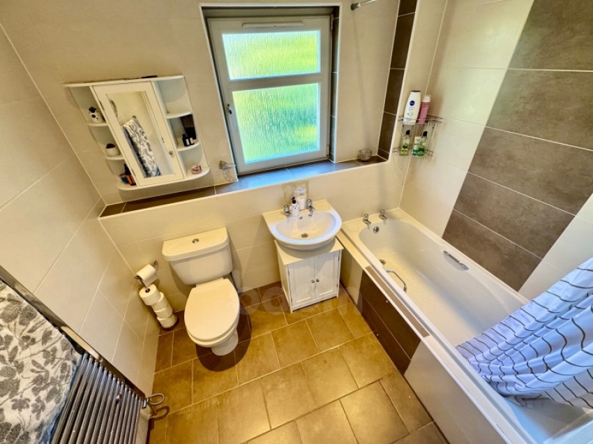 Images for 40 Reform Street, Beith, Ayrshire, KA15 2AE, UK