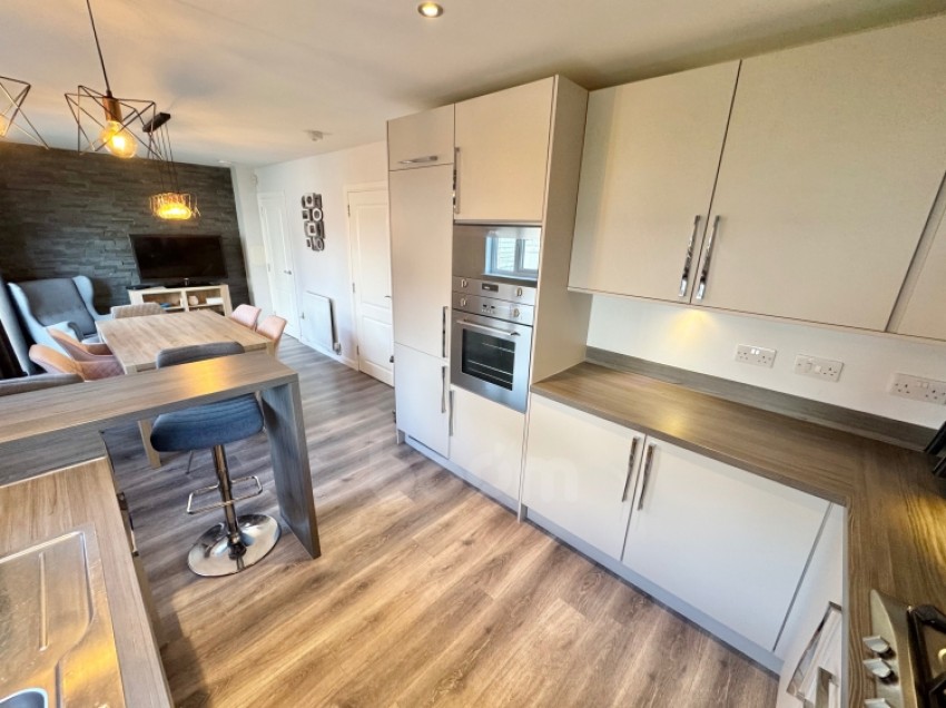 Images for 10 Roundhouse Circle, Renfrew, Renfrewshire, PA4 8FL, UK