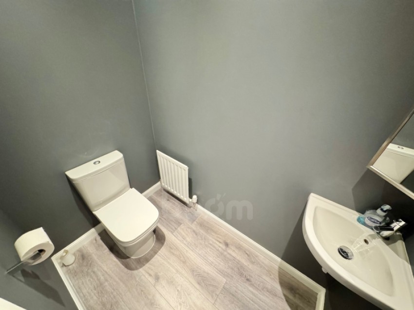 Images for 10 Roundhouse Circle, Renfrew, Renfrewshire, PA4 8FL, UK