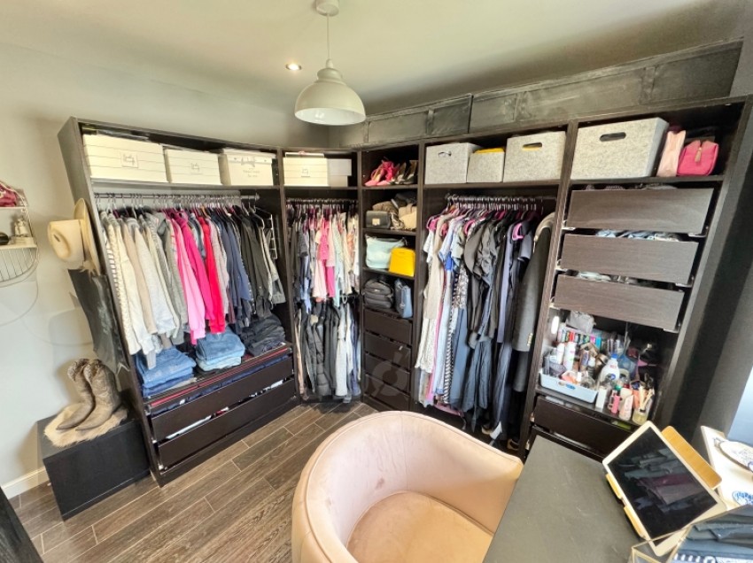 Images for 10 Roundhouse Circle, Renfrew, Renfrewshire, PA4 8FL, UK