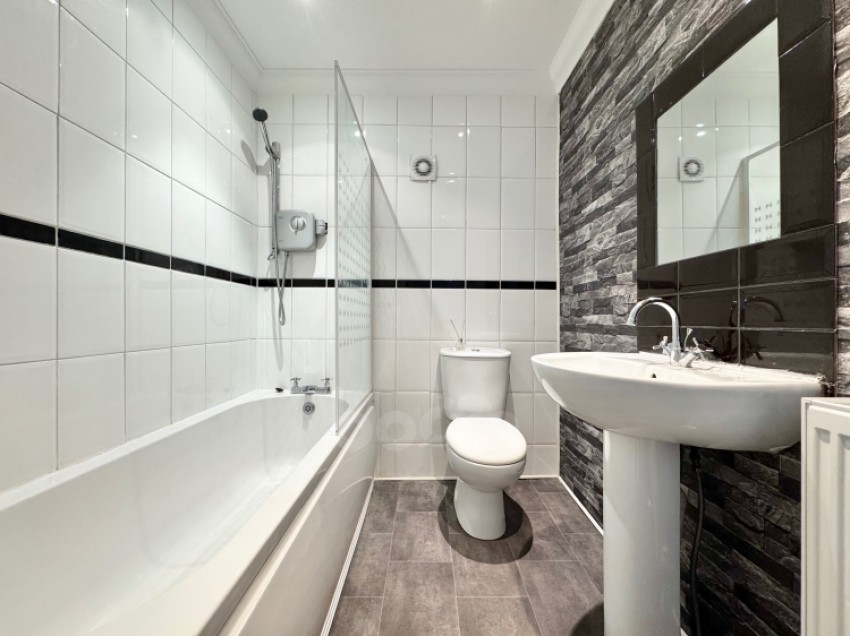 Images for 2b Knoxville Road, Kilbirnie, Ayrshire, KA25 7EB, UK