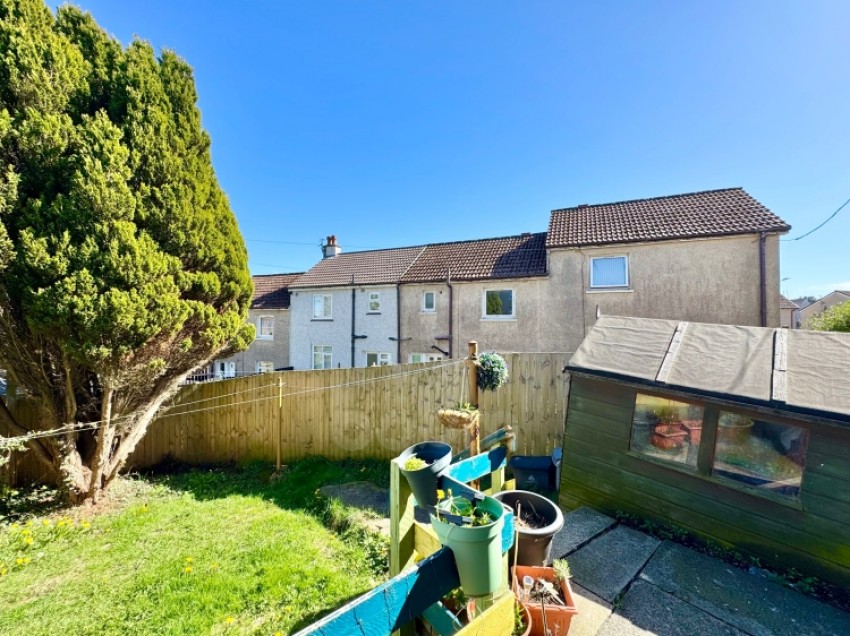 Images for 10 Mossend Avenue, Kilbirnie, Ayrshire, KA25 6DG, UK