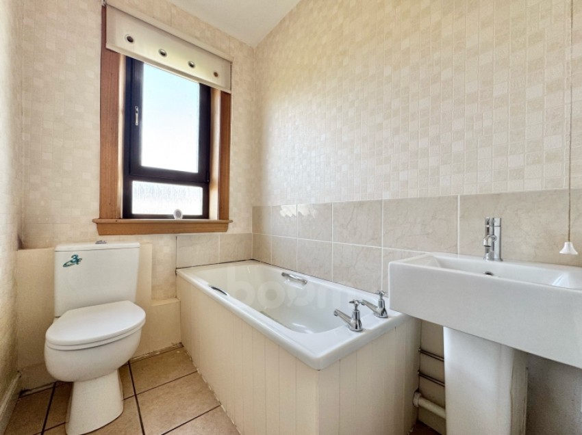 Images for 91 Ladyford Avenue, Kilwinning, Ayrshire, KA13 6DS, UK