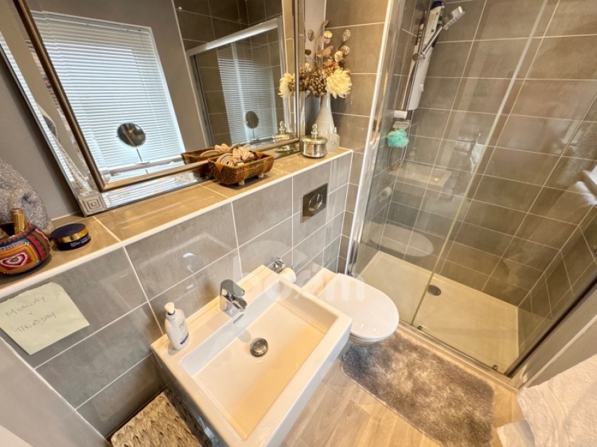 Images for 24 Midton Circle, Howwood, Johnstone, Renfrewshire, PA9 1ED, UK