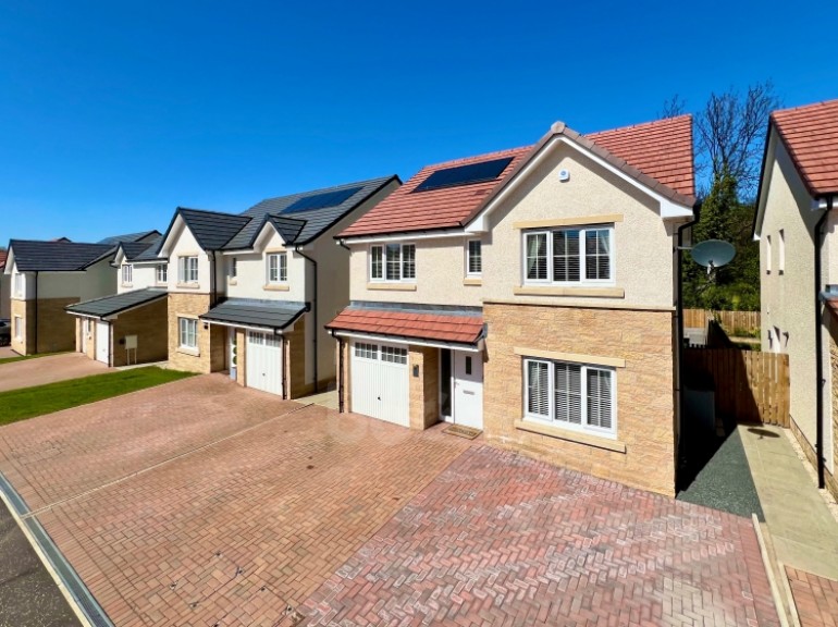 44 Colville Crescent, Beith, Ayrshire, KA14 3BG, UK
