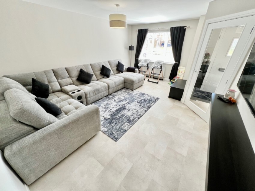 Images for 44 Colville Crescent, Beith, Ayrshire, KA14 3BG, UK