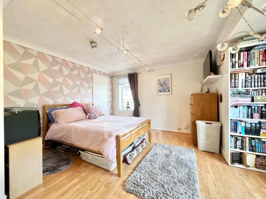 Images for 64 Crummock Gardens, Beith, Ayrshire, KA15 2HF, UK