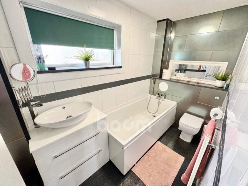 Images for 5 Swan Place, Johnstone, Renfrewshire, PA5 0SL, UK