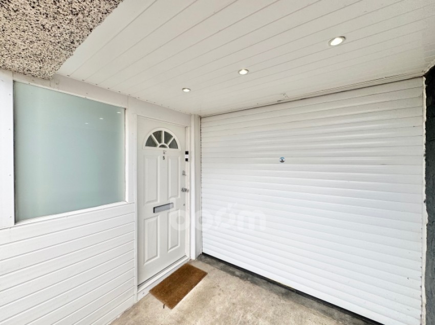 Images for 5 Swan Place, Johnstone, Renfrewshire, PA5 0SL, UK