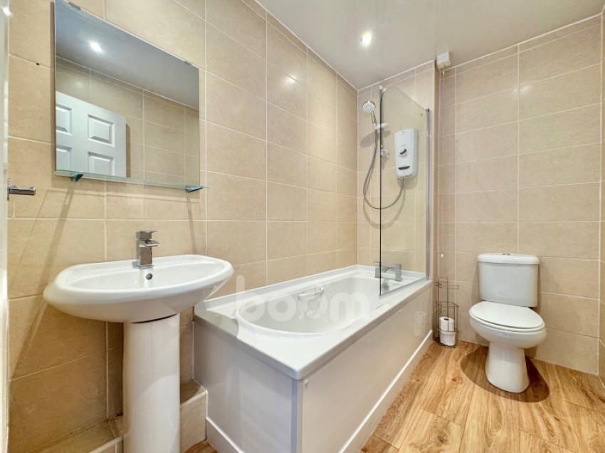 Images for 35 Holms Crescent, Erskine, Renfrewshire, PA8 6DJ, UK
