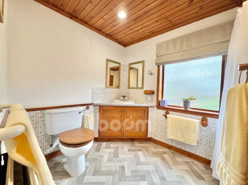 Images for 44 Woodside Road, Beith, Ayrshire, KA15 2BU, UK