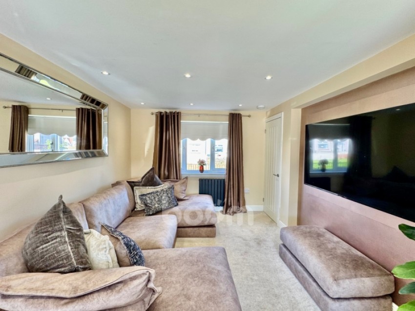 Images for 35 Erskinefauld Road Linwood, Linwood, Paisley, Renfrewshire, PA3 3QG, UK