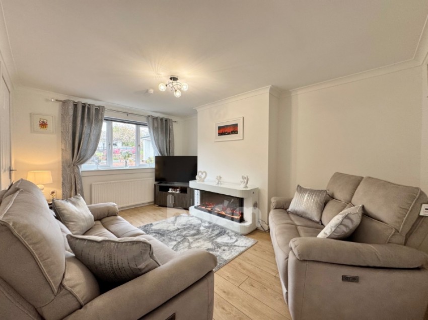Images for 8 Rowan Place, Beith, Ayrshire, KA15 1EP, UK