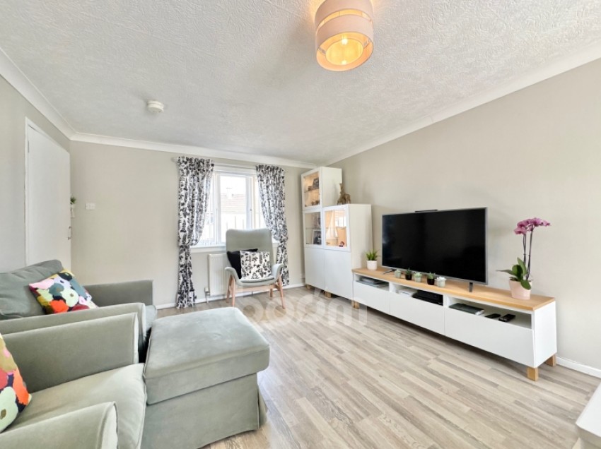 Images for 32 Blackthorn Avenue, Beith, Ayrshire, KA15 2AR, UK