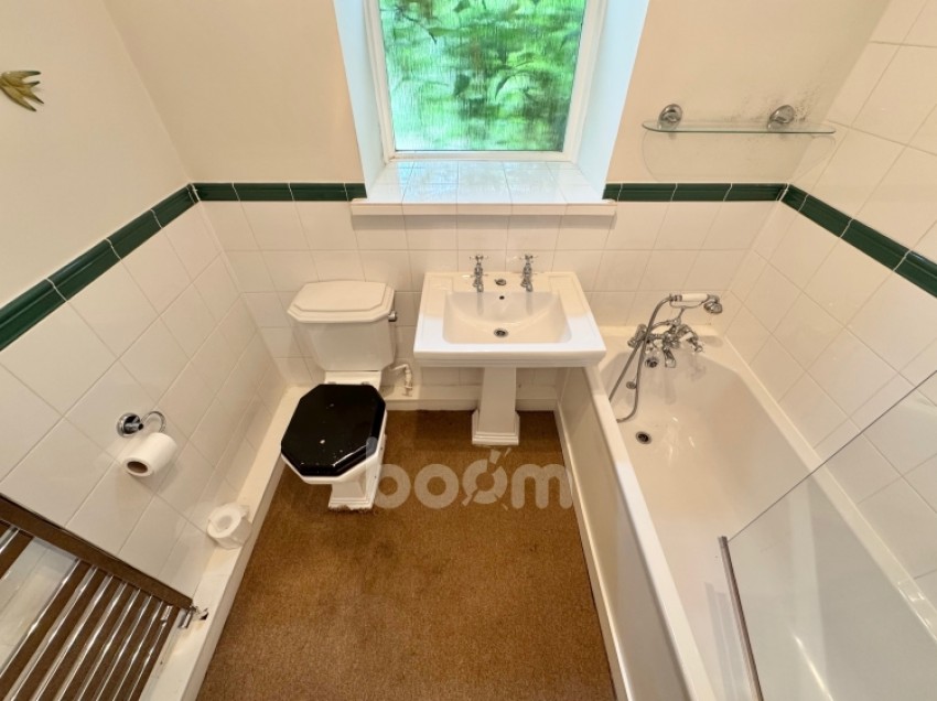 Images for 20 Calder Street, Lochwinnoch, Renfrewshire, PA12 4DD, UK