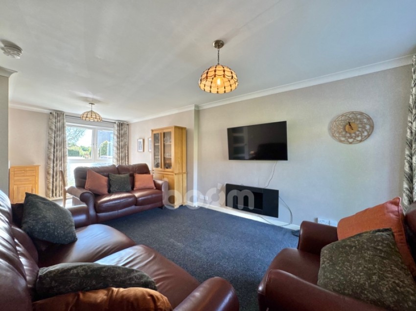 Images for 36/2 Greenlaw Drive, Paisley, Renfrewshire, PA1 3RU, UK