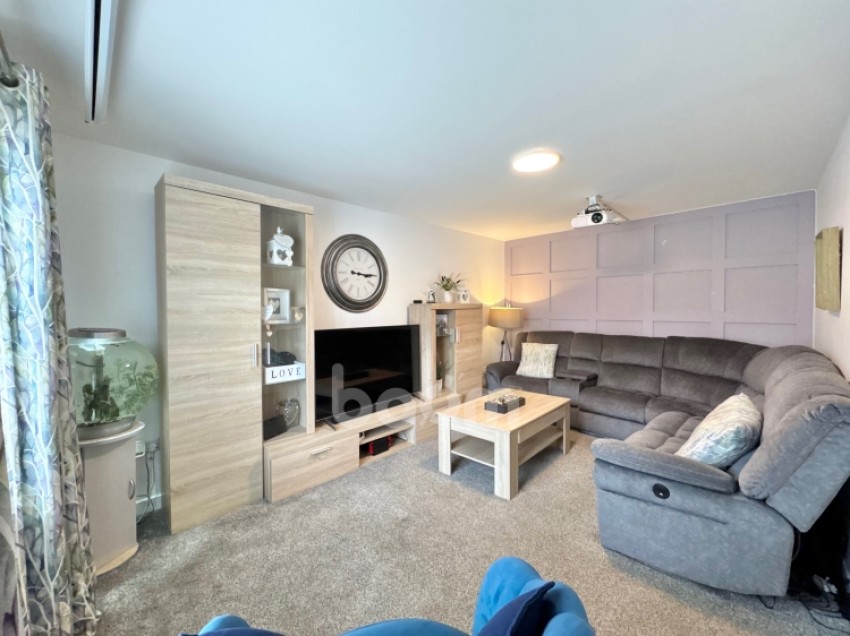Images for 39 Auldlea Gardens, Beith, Ayrshire, KA15 2EP, UK