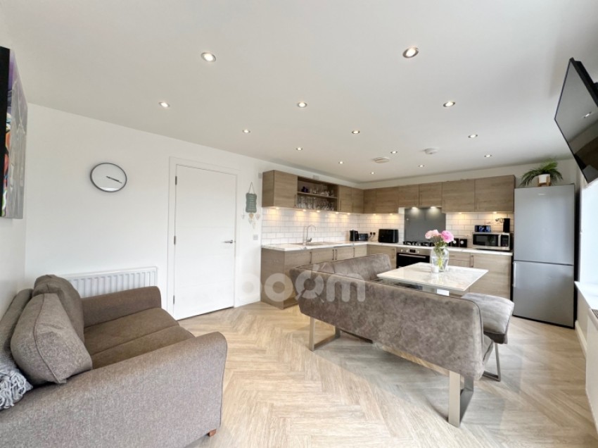 Images for 39 Auldlea Gardens, Beith, Ayrshire, KA15 2EP, UK