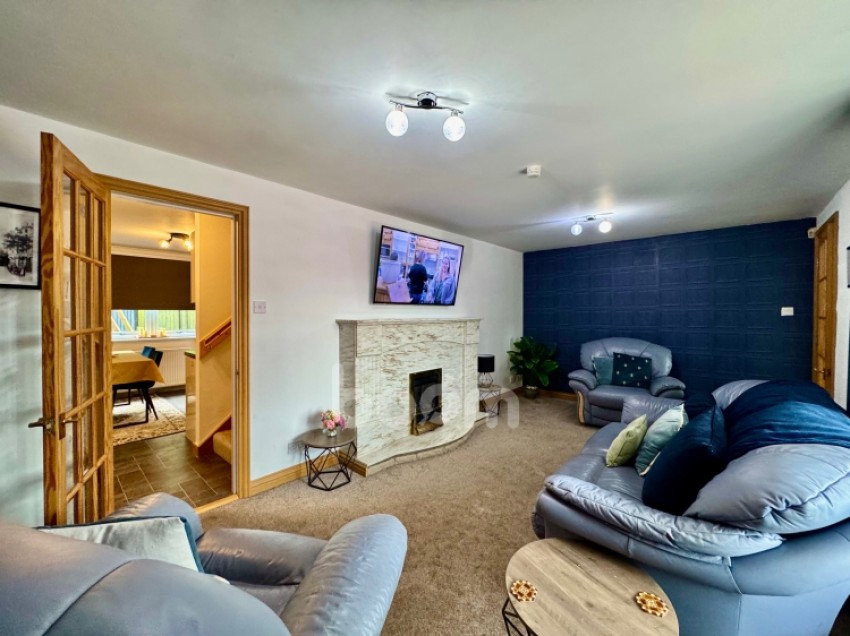 Images for 17 Lochlibo Court Girdle Toll, Girdle Toll, Irvine, Ayrshire, KA11 1RE, UK