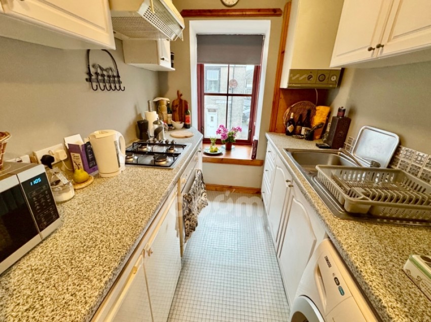 Images for 27 Avenue Square Stewarton, Stewarton, Kilmarnock, Ayrshire, KA3 5AB, UK