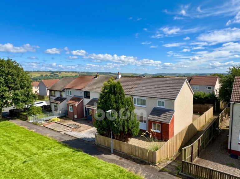 54 Ladeside Court, Kilbirnie, Ayrshire, KA25 6HF, UK