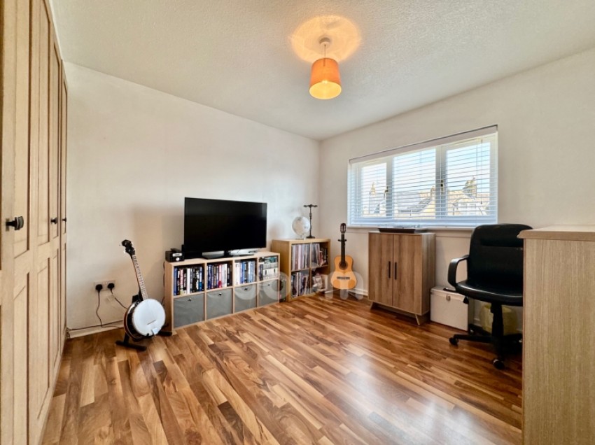 Images for 14 Glebe Court, Beith, Ayrshire, KA15 1ET, UK
