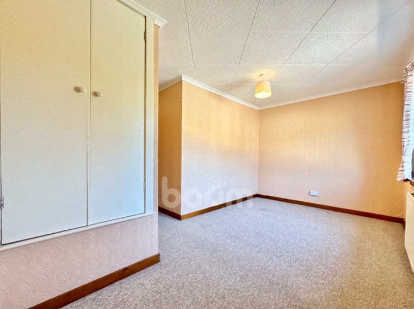 Images for 32 Chestnut Avenue, Beith, Ayrshire, KA15 1BD, UK