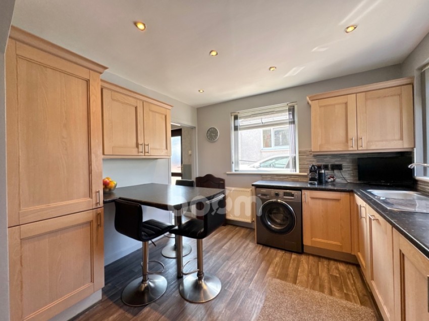 Images for 28 Langside Drive, Kilbarchan, Johnstone, Renfrewshire, PA10 2EW, UK