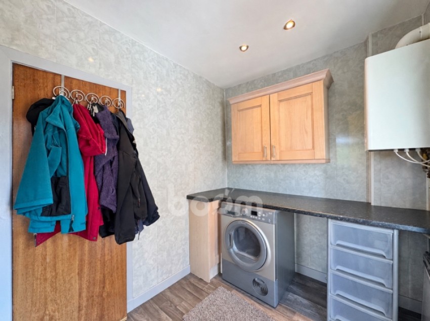 Images for 28 Langside Drive, Kilbarchan, Johnstone, Renfrewshire, PA10 2EW, UK