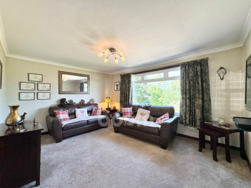 Images for 28 Langside Drive, Kilbarchan, Johnstone, Renfrewshire, PA10 2EW, UK