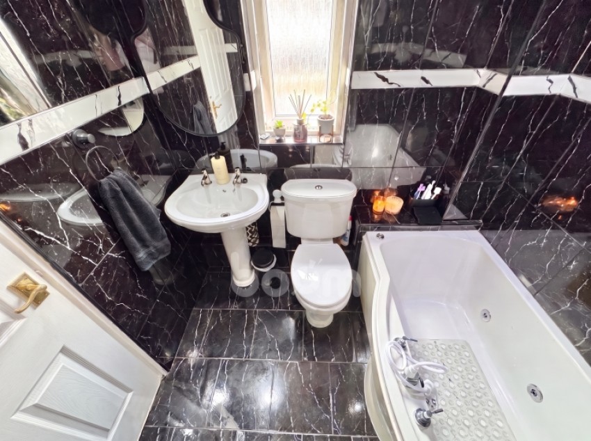 Images for 5 Park Green, Erskine, Renfrewshire, PA8 7HJ, UK