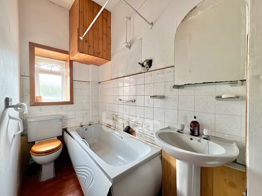 Images for Flat 0/1 4 Viewpark, Beith, Ayrshire, KA15 2BT, UK